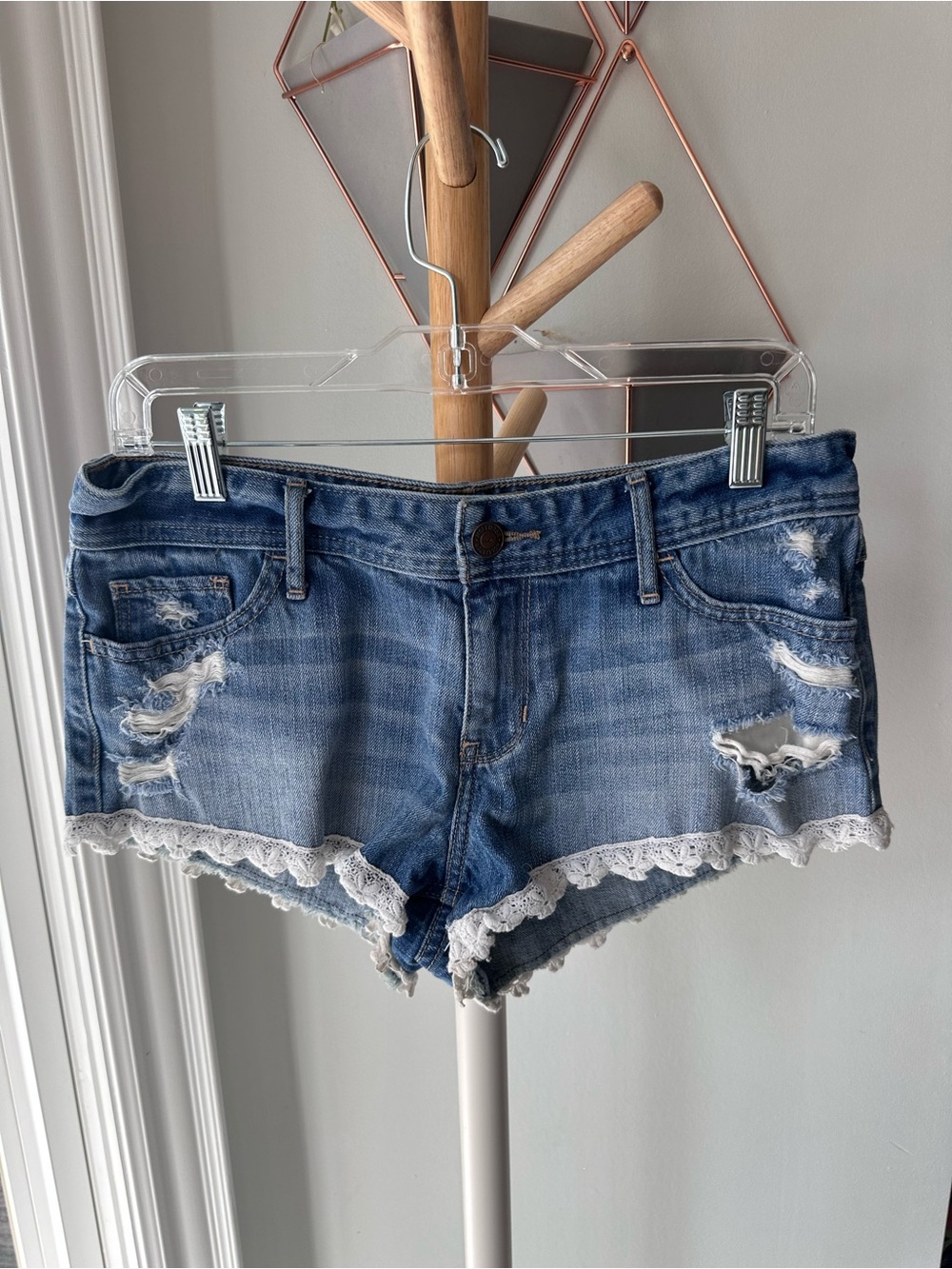 HOLLISTER Women’s Lace Trim Distressed Denim Jean Mini Short Shorts Blue Size 29